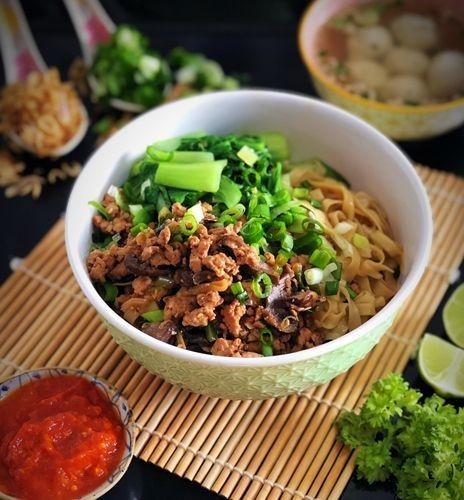 belajar memulai bisnis mie ayam dengan modal 100rb