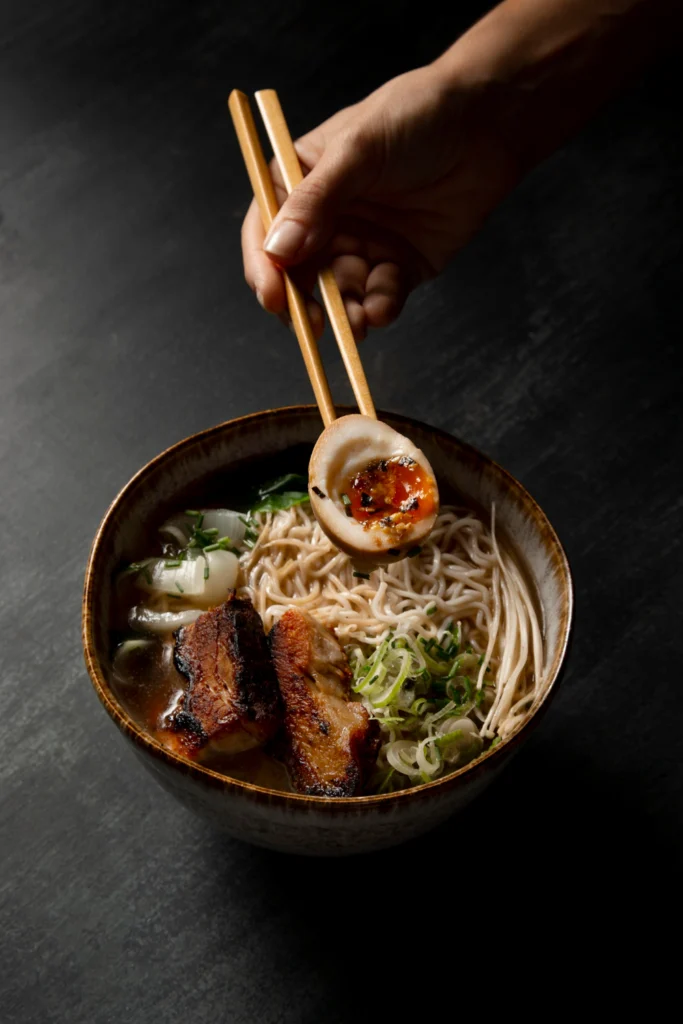 Shoyu Ramen adalah salah satu Jenis Mie Ramen dari Jepang
